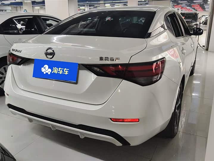 Фото 3 - Nissan Sylphy