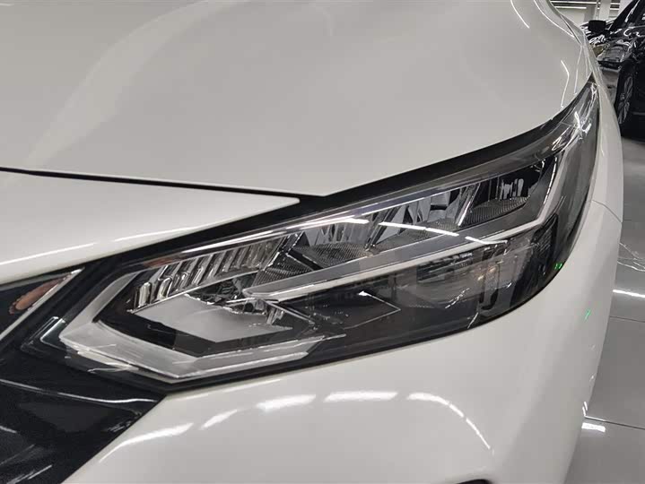 Фото 5 - Nissan Sylphy