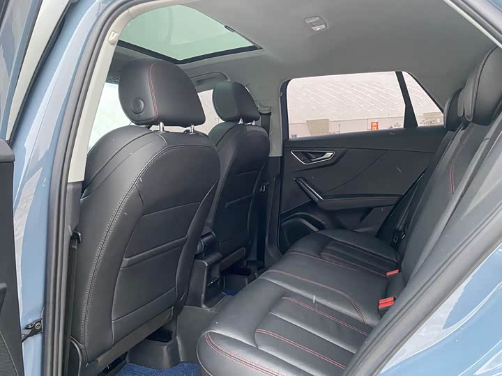 Фото 8 - Audi Q2L