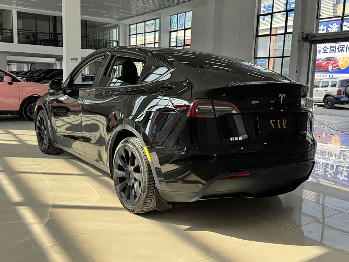 Фото 7 - Tesla Model Y