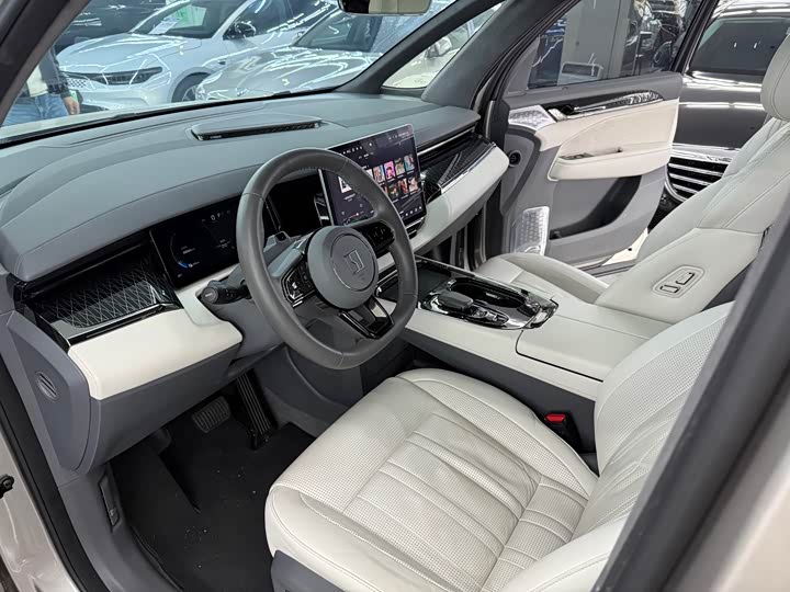 Фото 4 - Zeekr 009