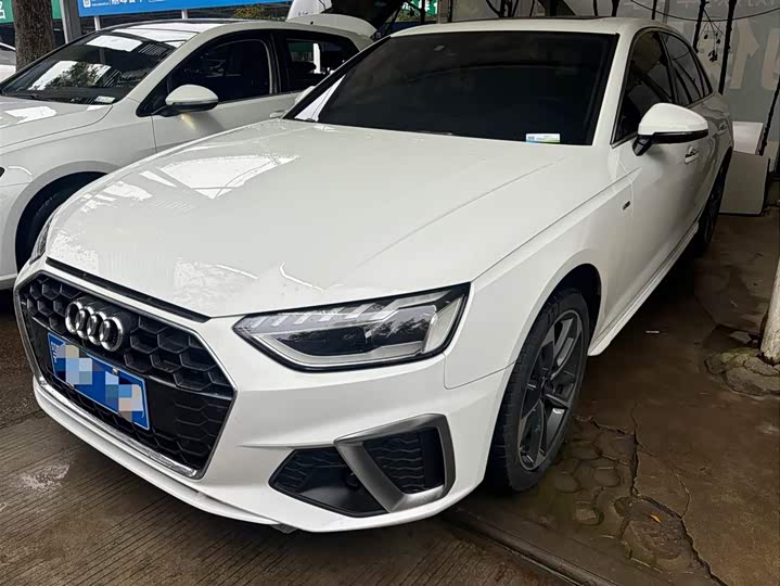 Фото 1 - Audi A4L