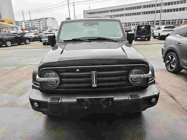 Фото 2 - Tank 300