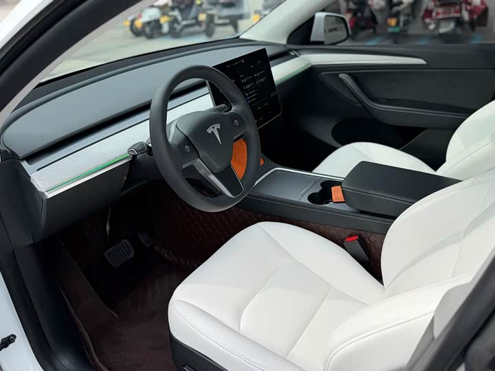 Фото 7 - Tesla Model Y