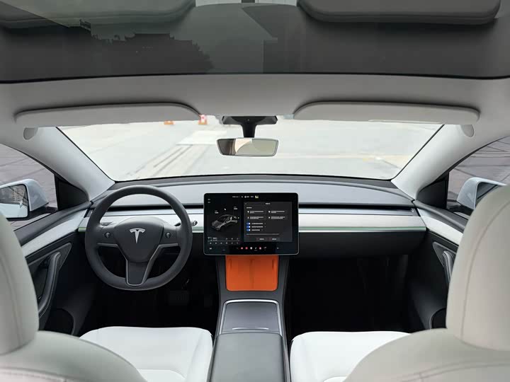 Фото 9 - Tesla Model Y