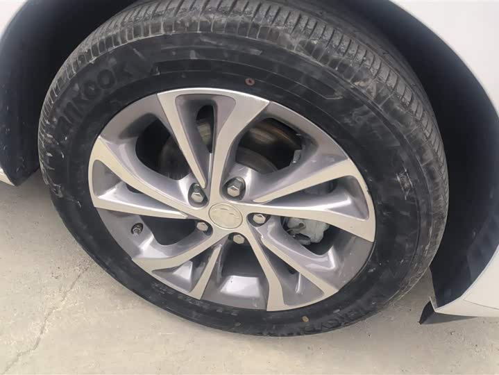 Фото 6 - Buick Verano