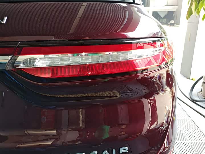 Фото 8 - Lincoln Corsair