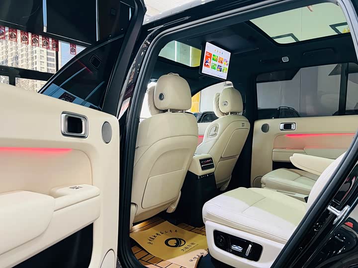 Фото 6 - LiXiang L9