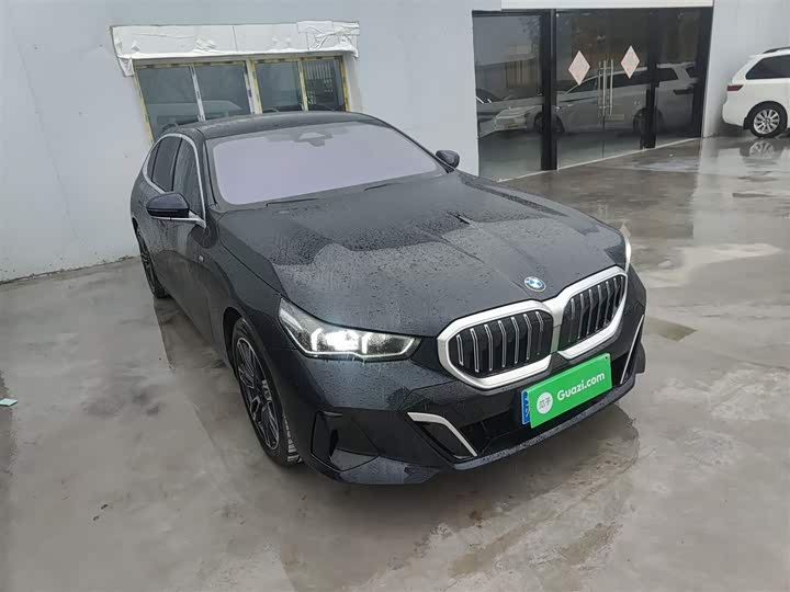 Фото 4 - BMW 5 Series