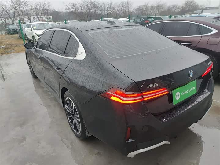 Фото 5 - BMW 5 Series