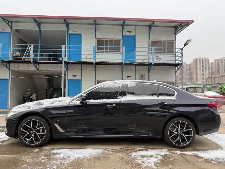 Фото 2 - BMW 5 Series