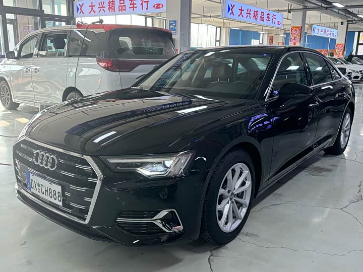 Фото 1 - Audi A6L