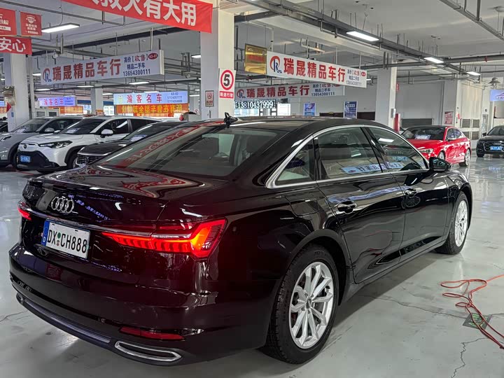 Фото 7 - Audi A6L