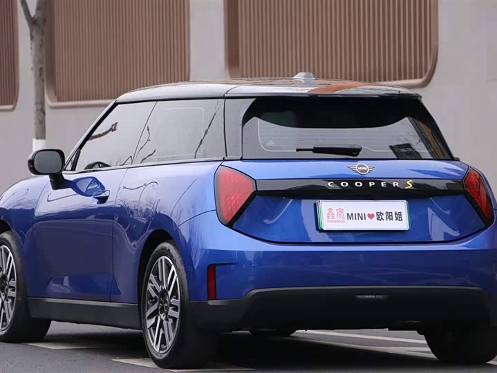 Фото 6 - Mini Cooper