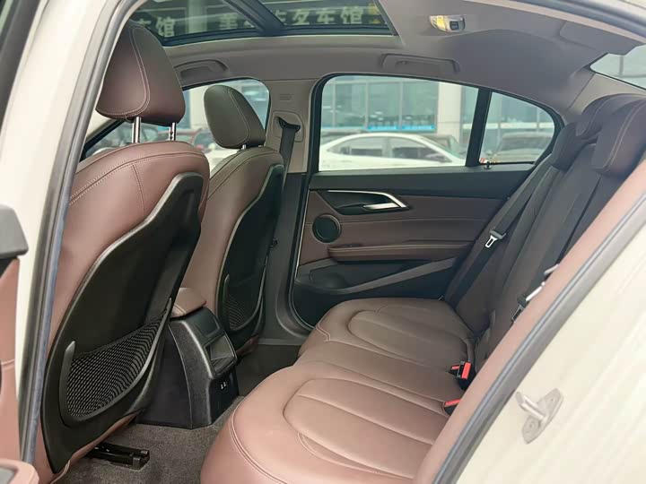 Фото 6 - BMW 1 Series