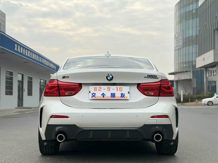 Фото 8 - BMW 1 Series