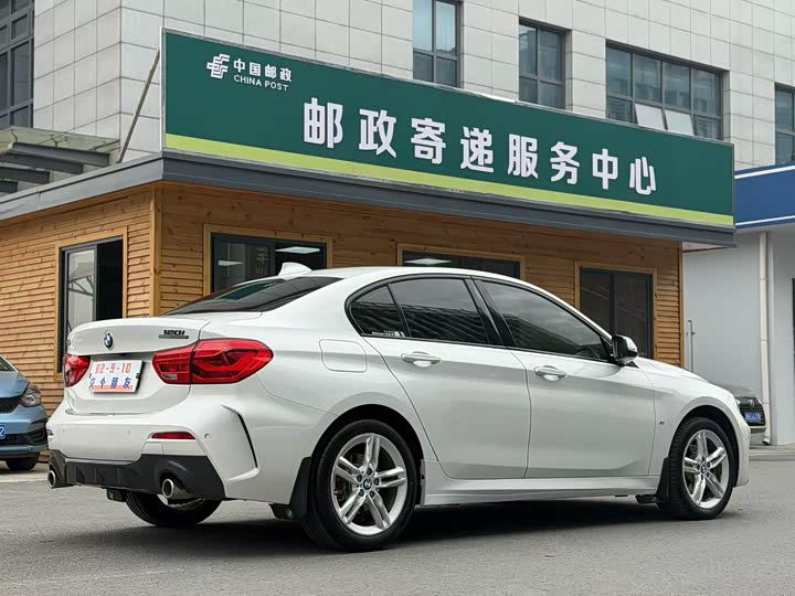 Фото 9 - BMW 1 Series