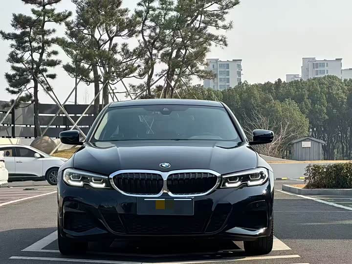 Фото 2 - BMW 3 Series