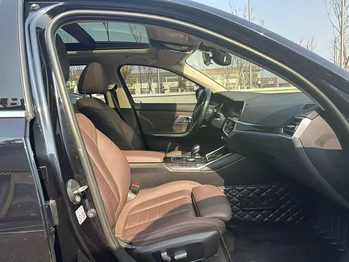 Фото 6 - BMW 3 Series