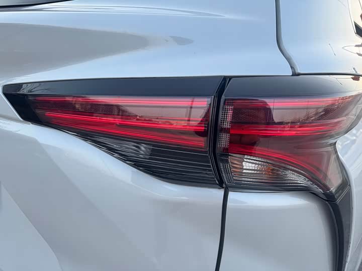 Фото 6 - Toyota Sienna