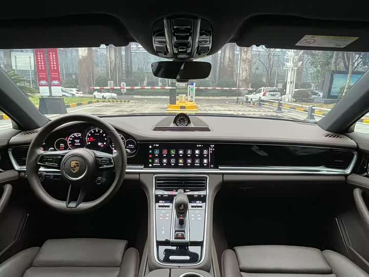 Фото 9 - Porsche Panamera