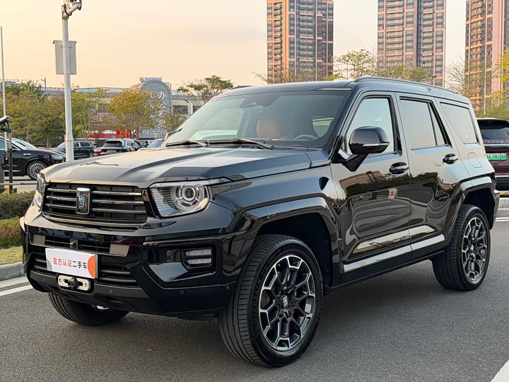 Фото 1 - Tank 700 Hybrid