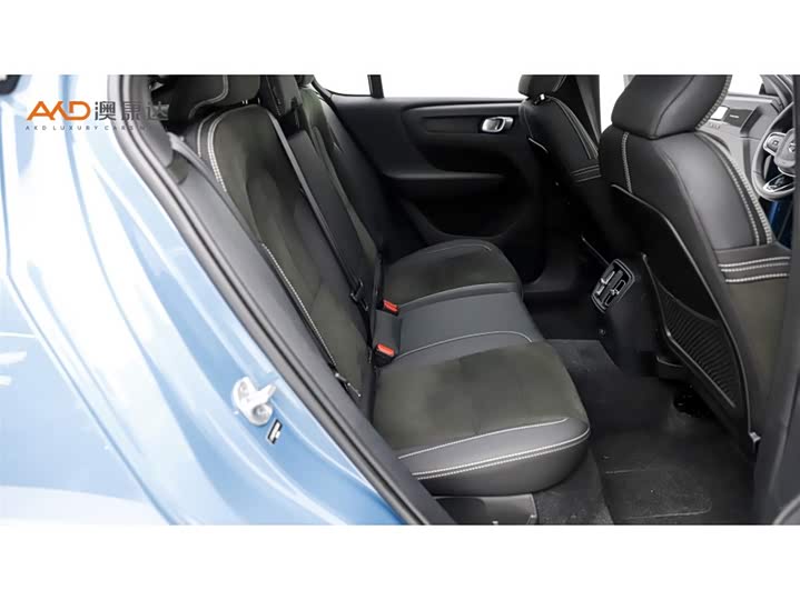 Фото 8 - Volvo C40