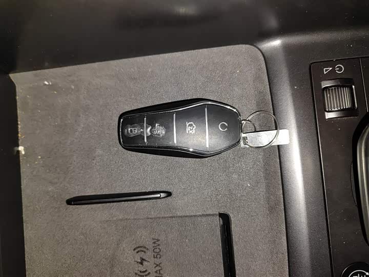 Фото 9 - BYD Song L