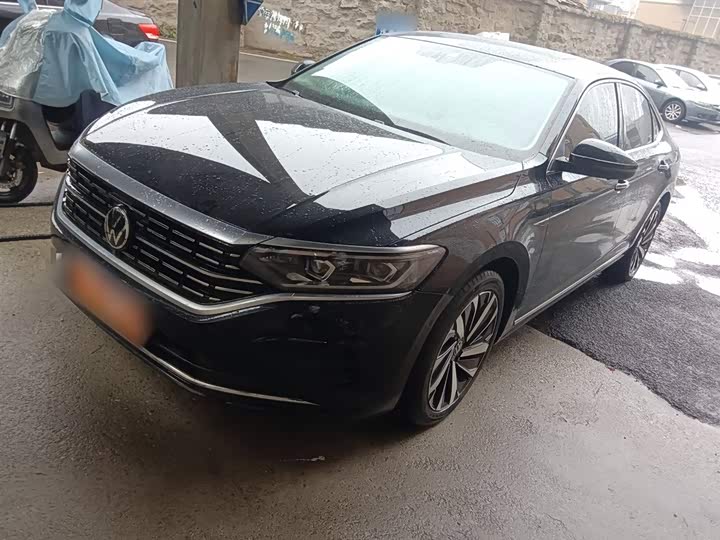 Фото 1 - Volkswagen Passat