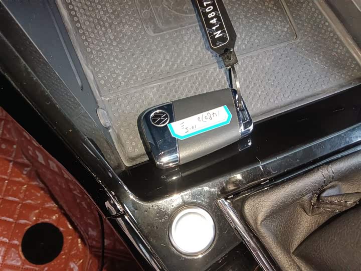 Фото 9 - Volkswagen Passat