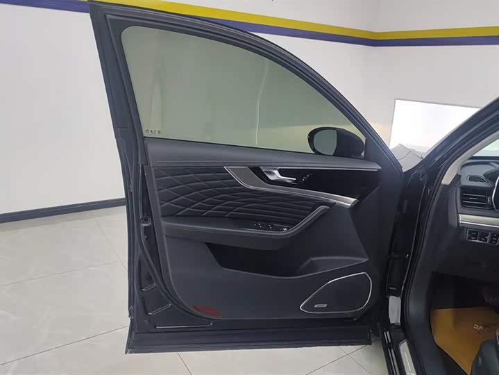 Фото 7 - Hongqi HS5