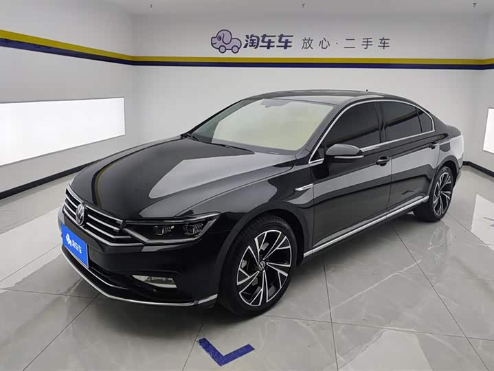 Фото 1 - Volkswagen Magotan