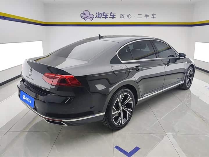 Фото 3 - Volkswagen Magotan