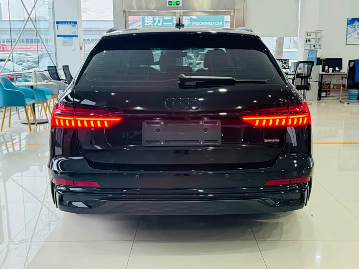 Фото 5 - Audi A6