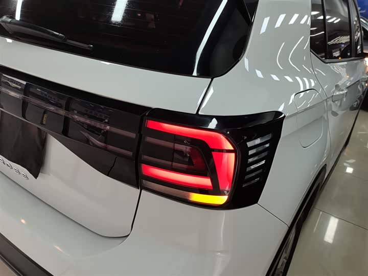 Фото 8 - Volkswagen T-Cross