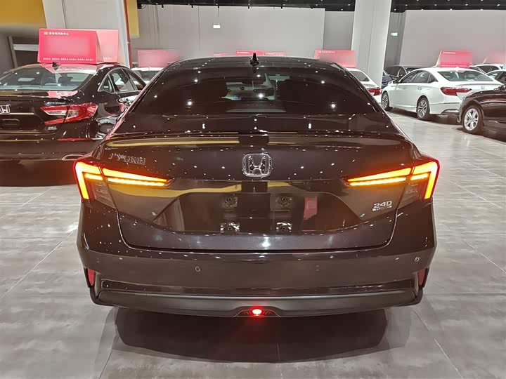 Фото 6 - Honda Integra