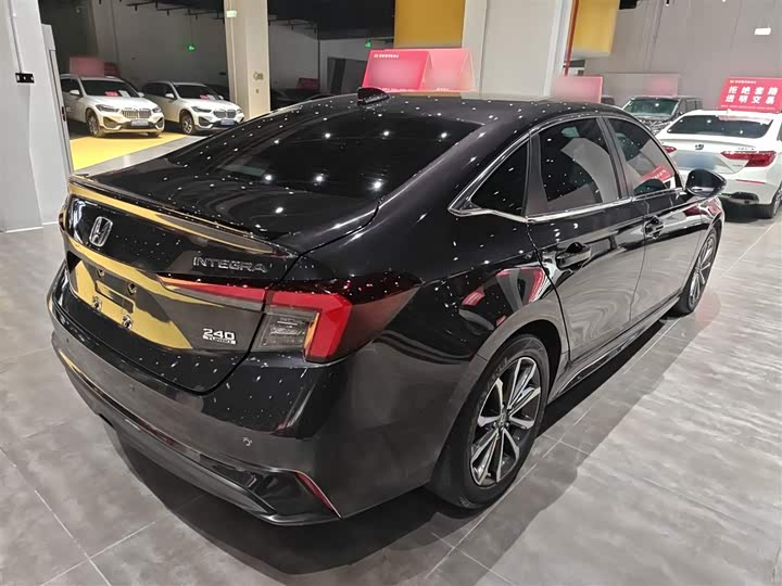 Фото 7 - Honda Integra