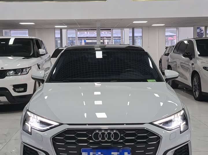 Фото 2 - Audi A3