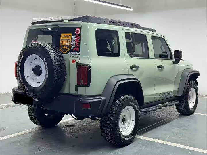 Фото 9 - Tank 300