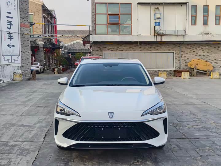 Фото 2 - Roewe i5