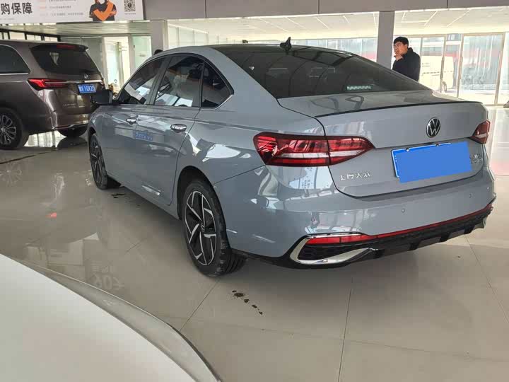 Фото 7 - Volkswagen Lavida