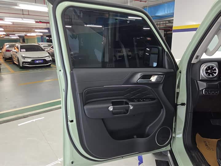 Фото 7 - Tank 300