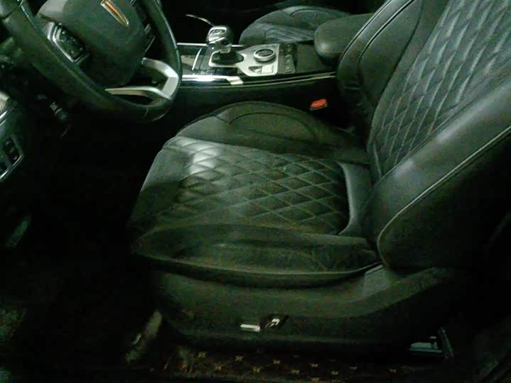 Фото 9 - Hongqi HS5