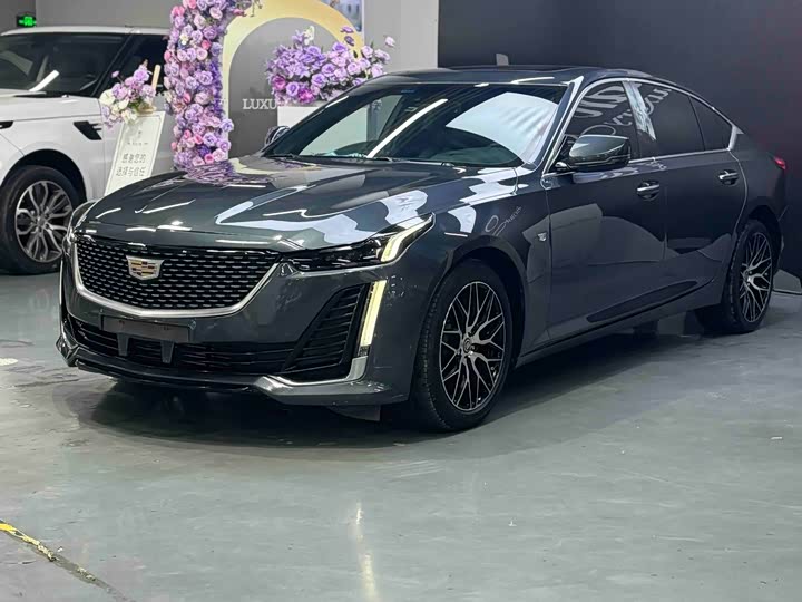 Фото 1 - Cadillac CT5