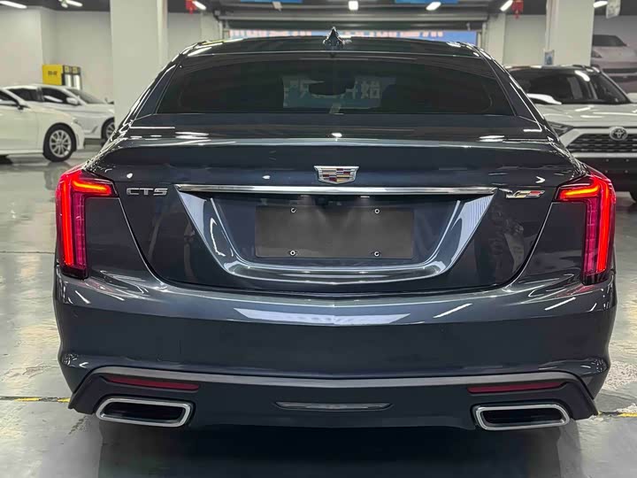 Фото 8 - Cadillac CT5