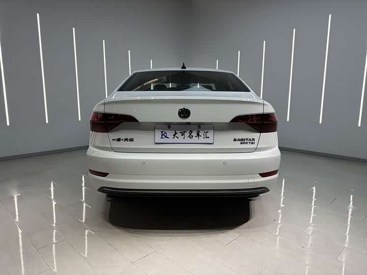 Фото 8 - Volkswagen Sagitar L