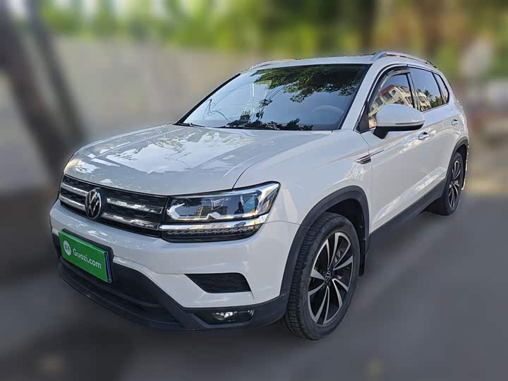 Фото 2 - Volkswagen Tharu