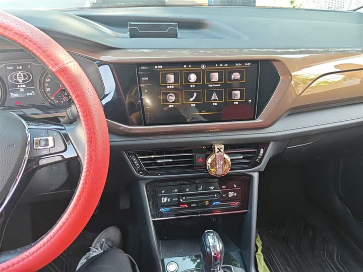 Фото 6 - Volkswagen Tharu