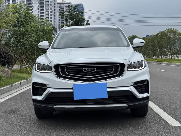 Фото 2 - Geely Atlas