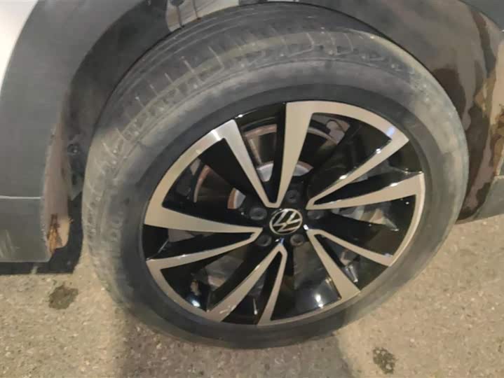 Фото 6 - Volkswagen Tharu